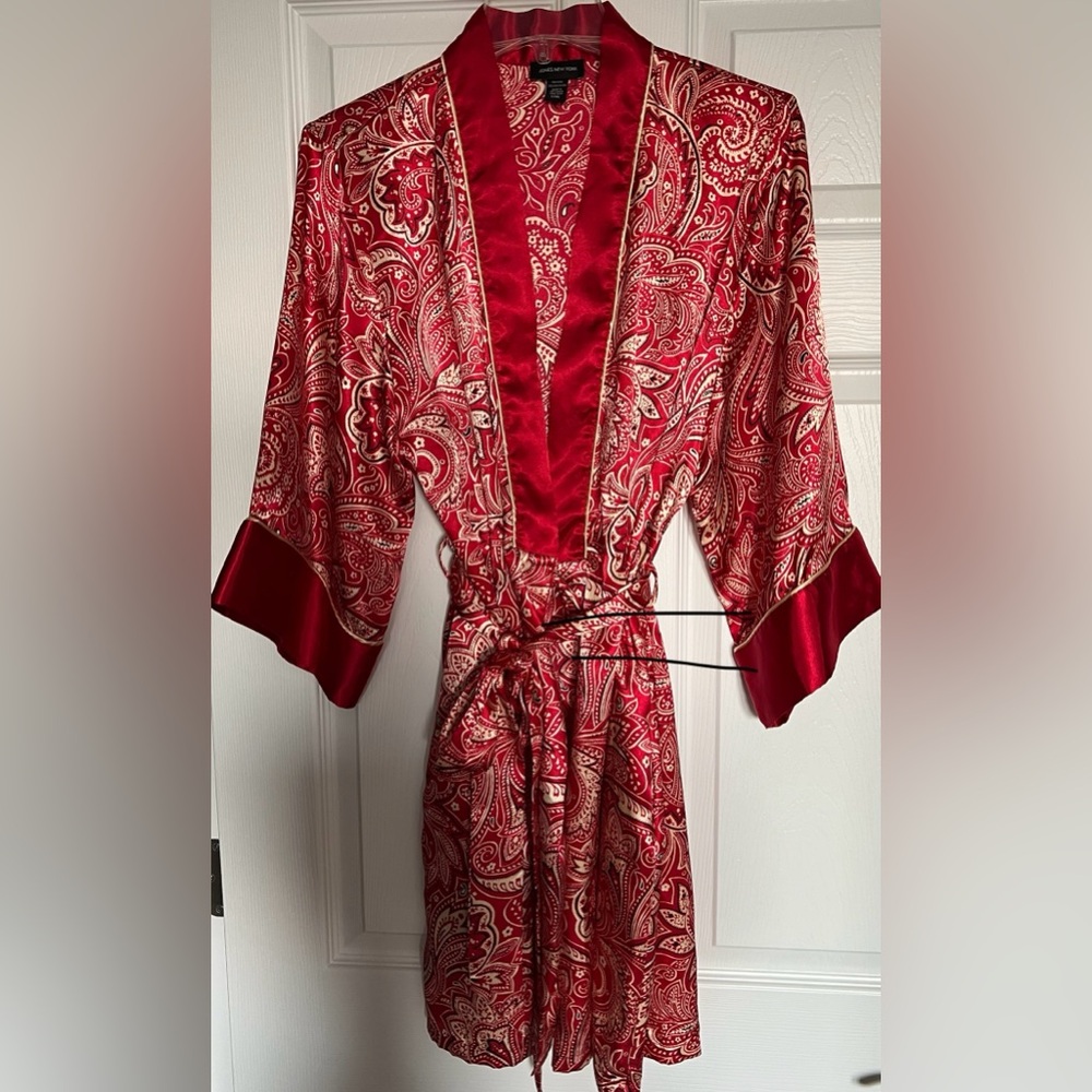 Jones NY Satin Kimono
